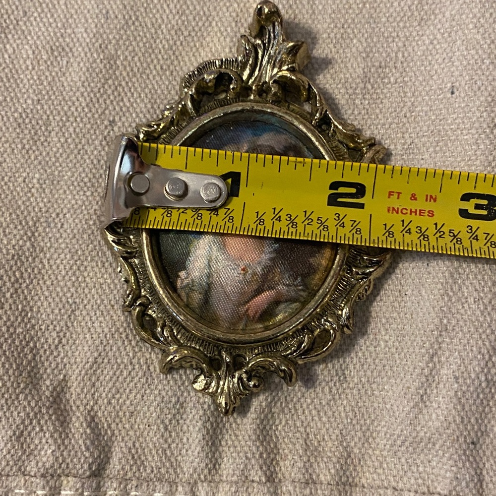Vintage Mini Victorian Queen Marie Antoinette Metal Frame Silk Portrait Lot (2) - Picture 5 of 6